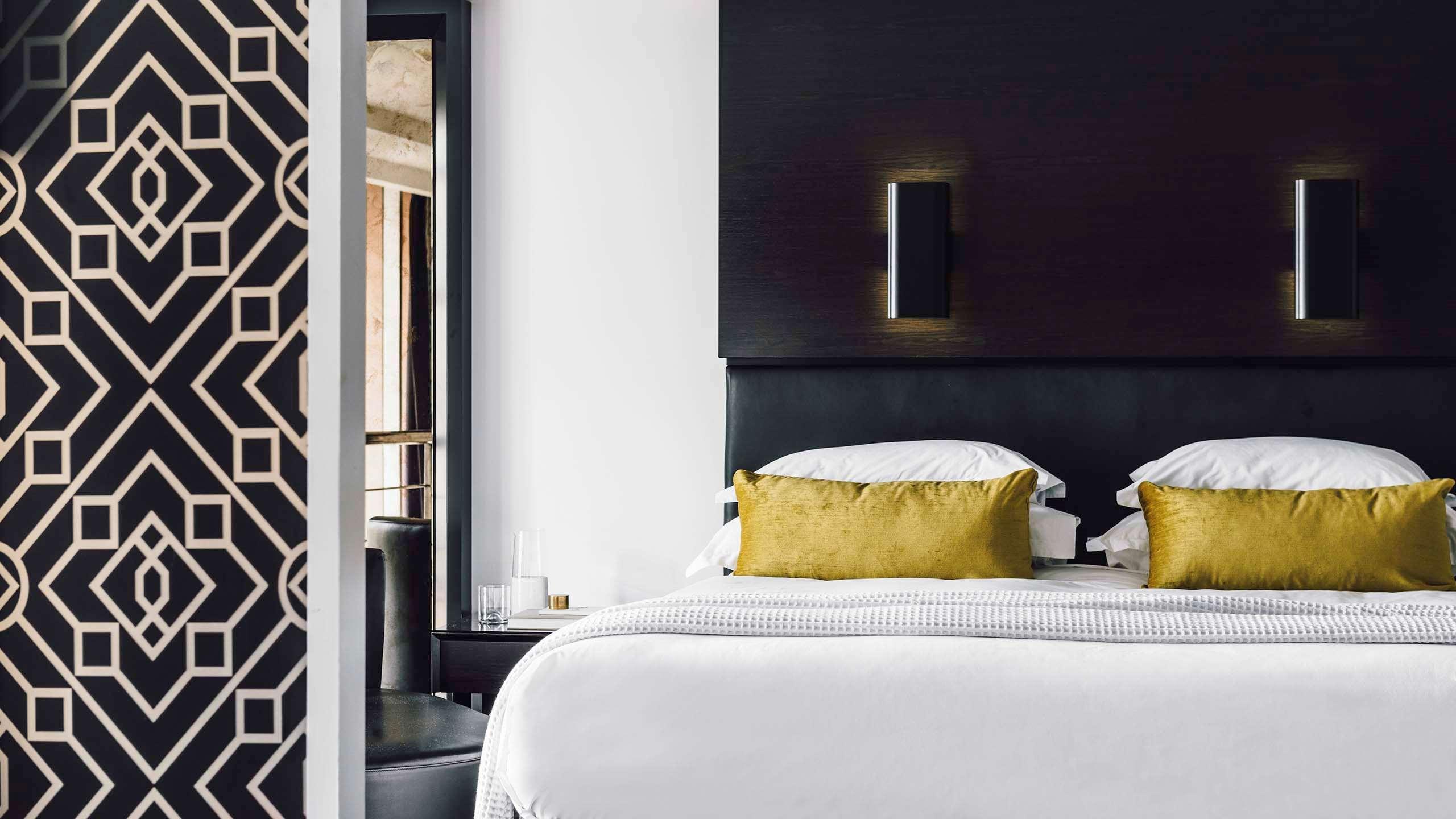 The Como Melbourne Dış mekan fotoğraf A bedroom at the hotel