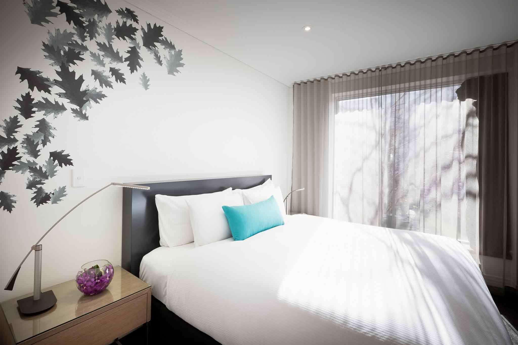 The Como Melbourne Dış mekan fotoğraf A bedroom at the hotel