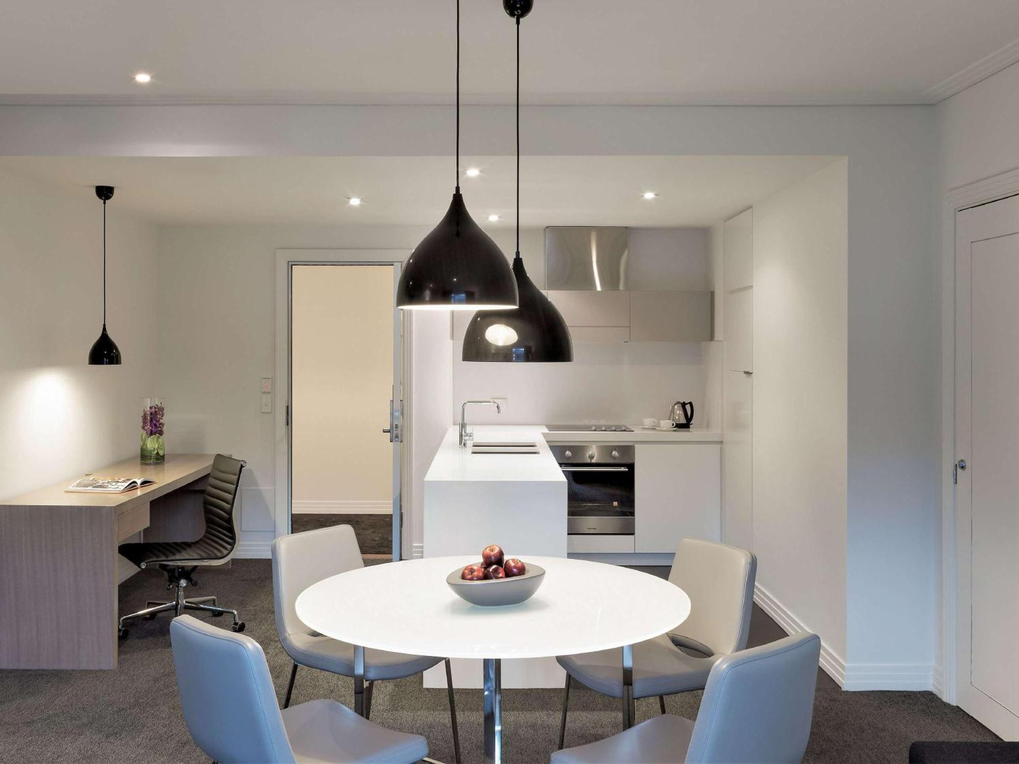 The Como Melbourne Dış mekan fotoğraf A kitchen in a serviced apartment