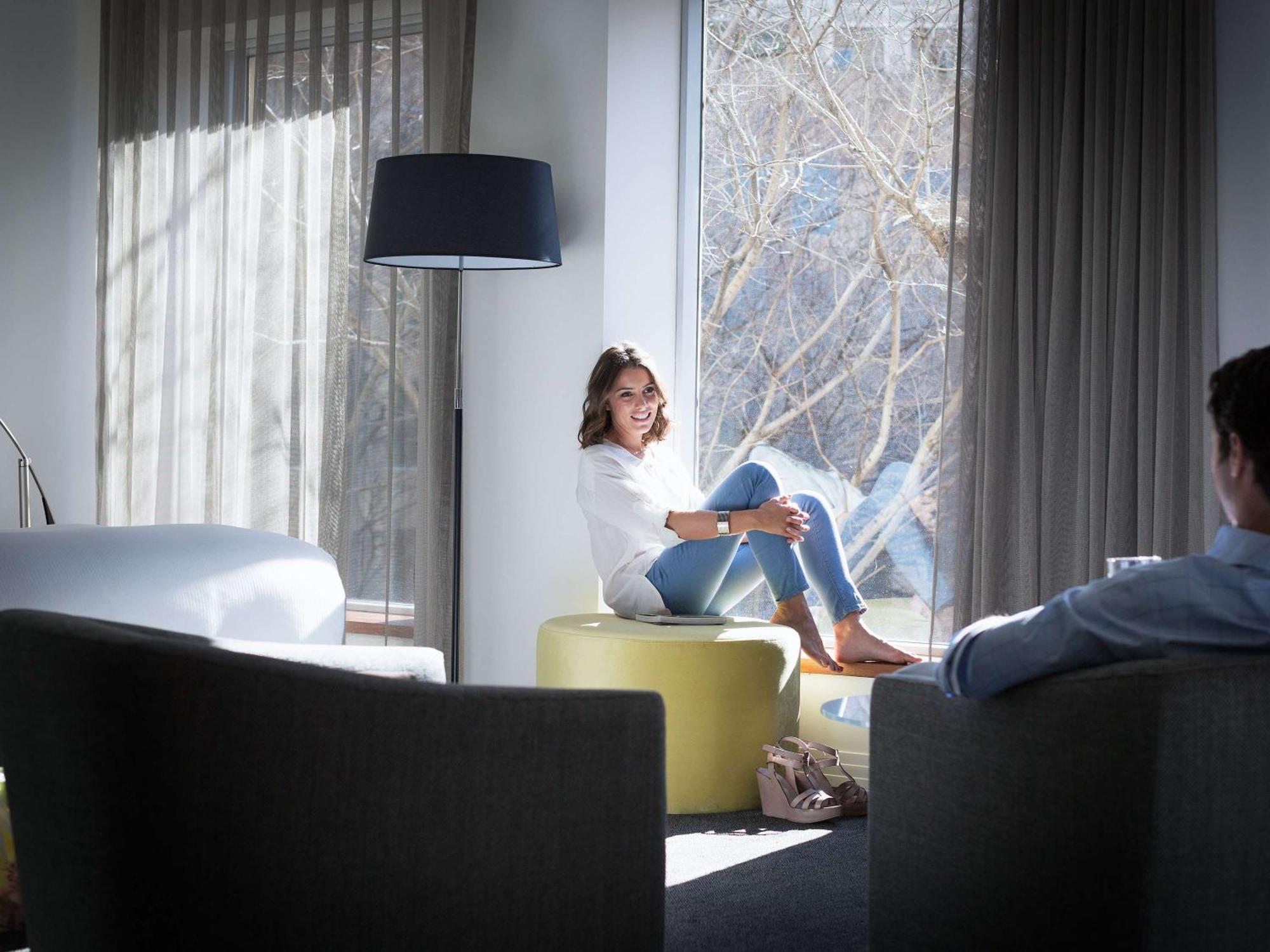 The Como Melbourne Dış mekan fotoğraf Interior of a suite at the Hotel