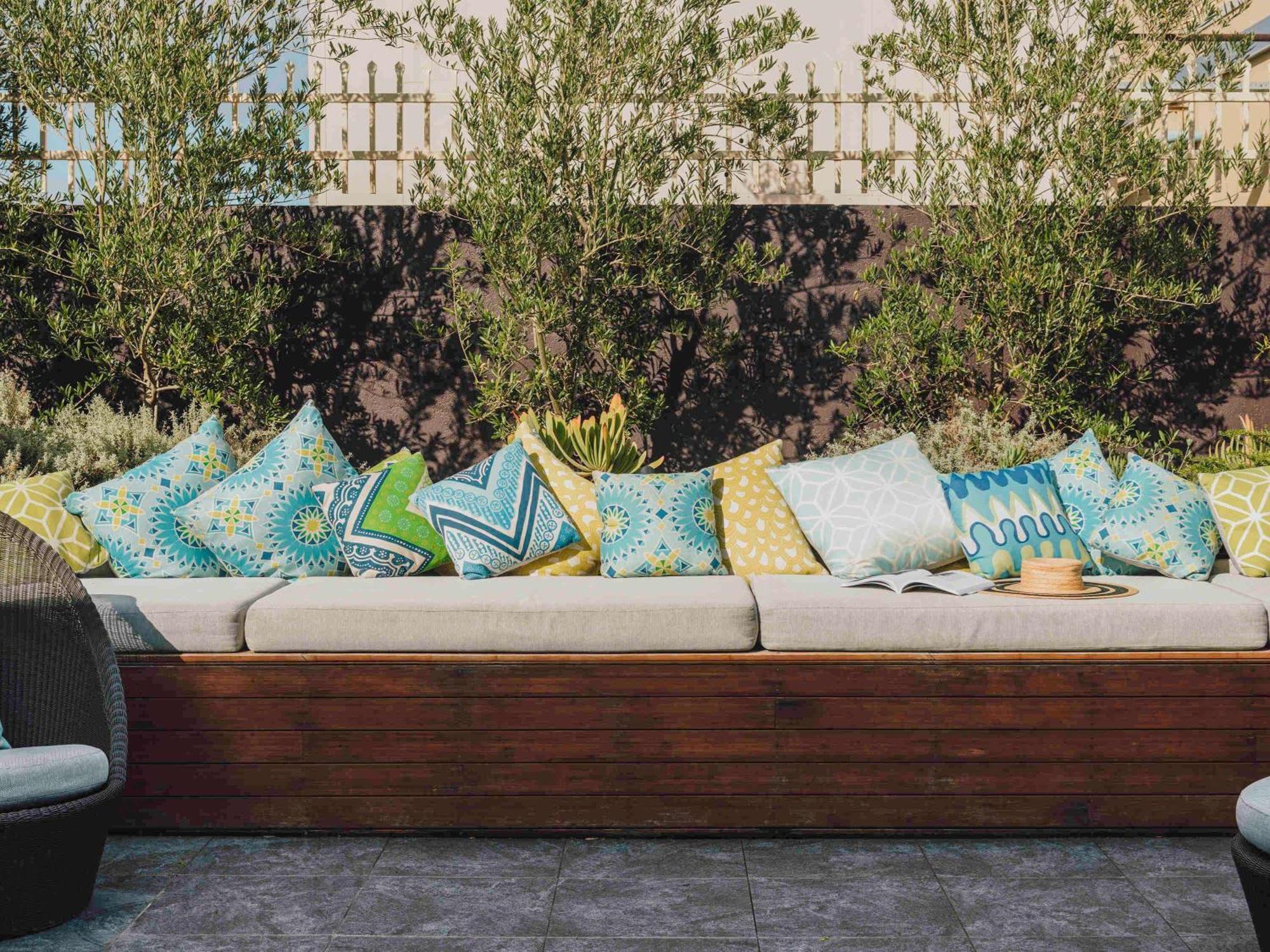 The Como Melbourne Dış mekan fotoğraf Outdoor furniture